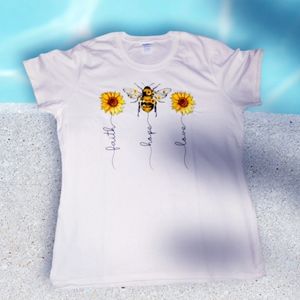 Print t shirts  women sunflowers 🌻 &bee's. Faith.hope.love